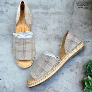 NIB Born Seak Slip On Comfort Flat Sandal Open Toe Closed Heel Taupe Fabric 9M